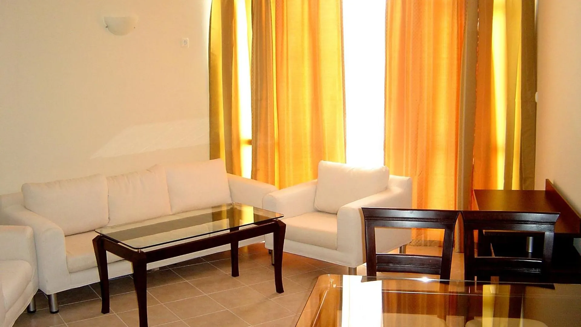 Sun Palace Home Apartments Σάνι Μπιτς